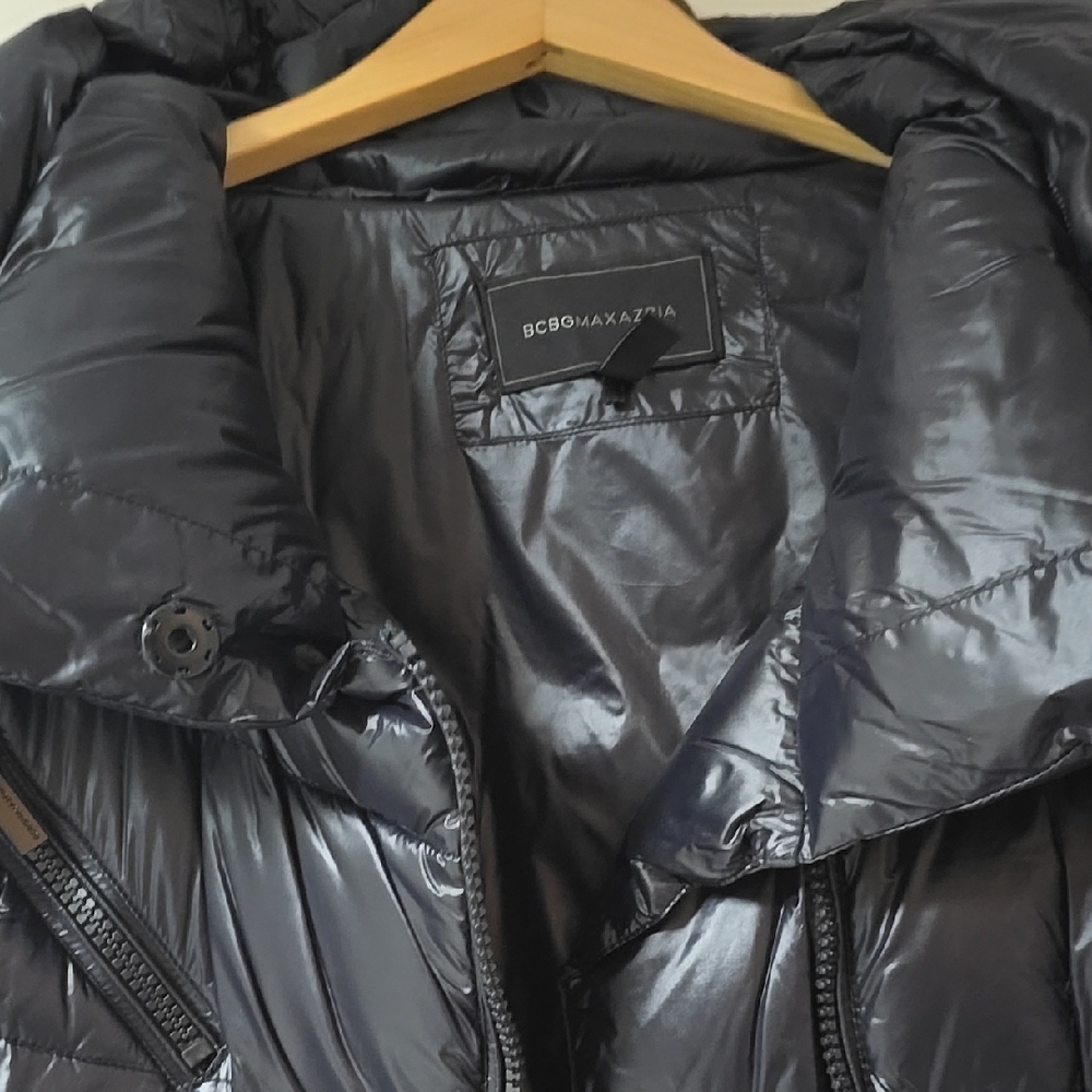 BCBGMAXAZRIA Shiny Black Puffer Jacket